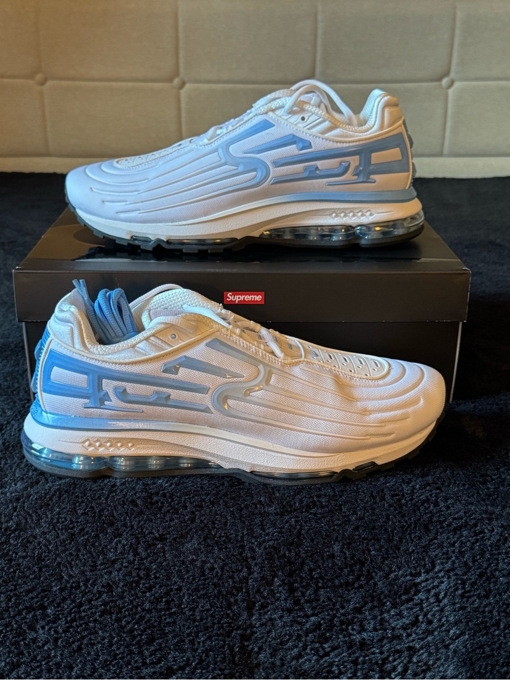 Nike Air Max 2001 Air Ecstasy/ Supreme “White & University Blue” Men’s Sz 11.5